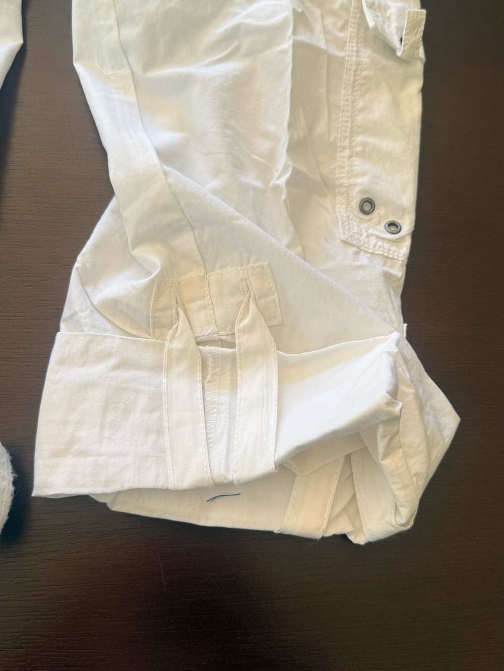 Da-Nang White Cargo Capri Pants - Picture 3 of 5